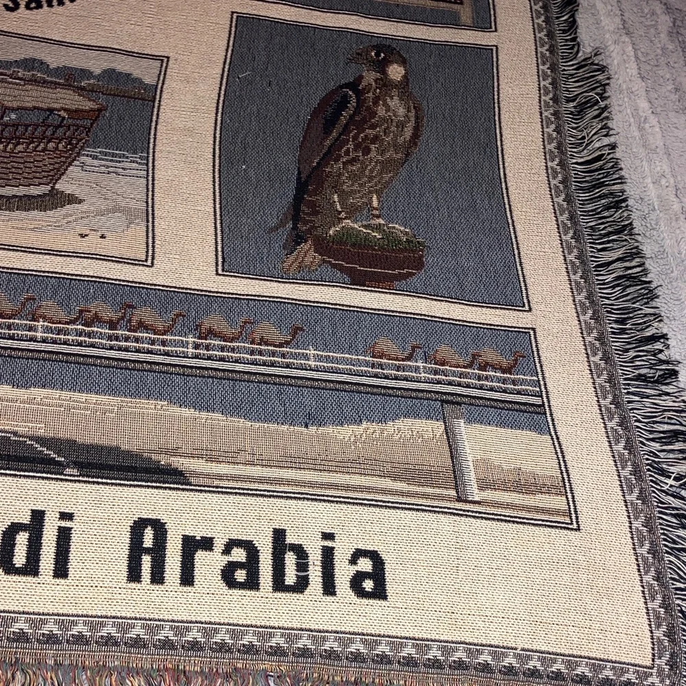 Vtg.‎ Saudi Arabia Tapestry Throw 4’x5 1/2’